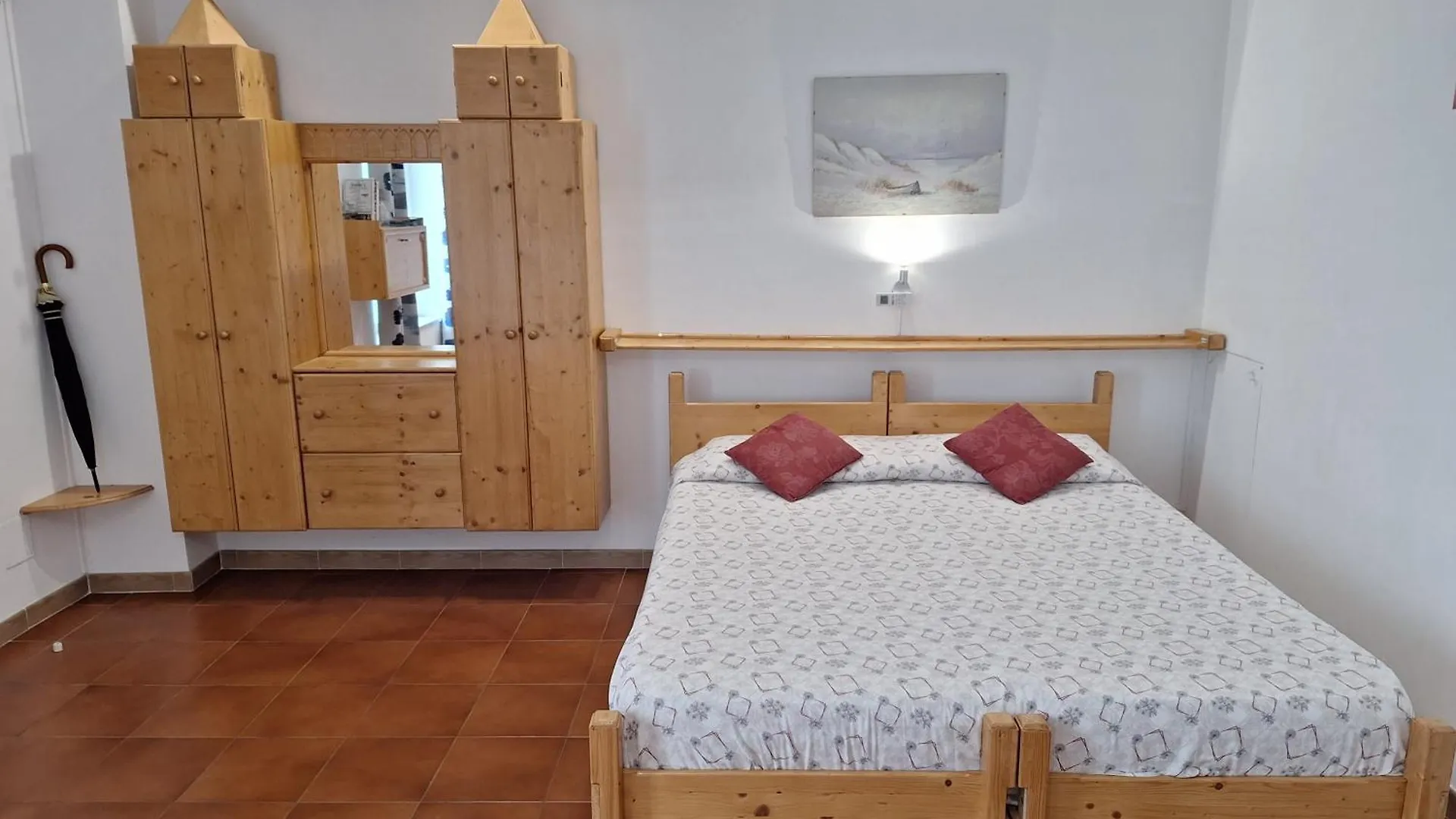 Maria'S - Free Parking Area, No Ztl Apartment Cefalu 0*,  Italy